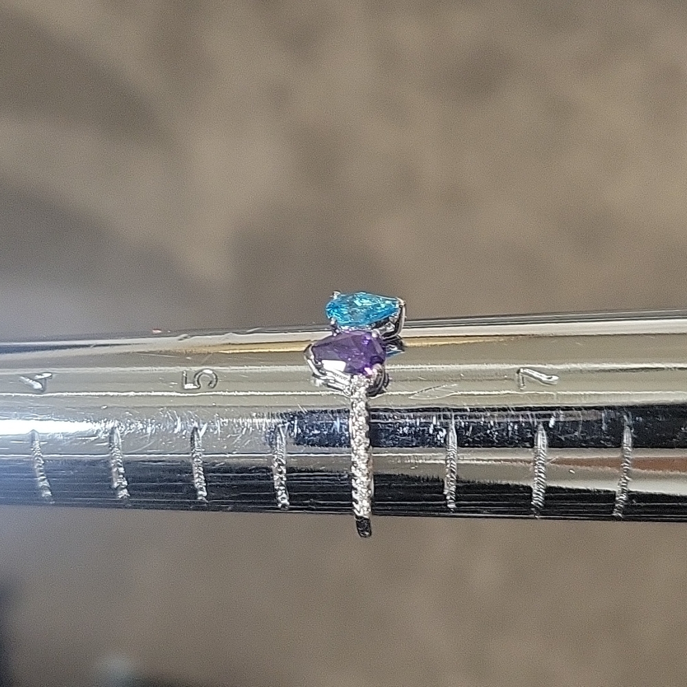 Blue and amethyst pear-shaped CZ ring - Picture 9 of 10